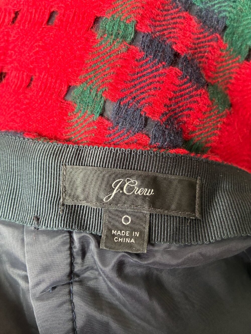 J. Crew Lattice Wool Knit Red and Green Midi Pencil Skirt - Size 0 - Picture 6 of 9